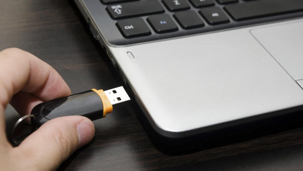 USB còn là một phương tiện khiến việc lay lan của virus diễn ra nhanh chóng vctel